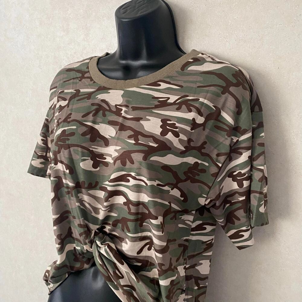 Dance & Marvel Green Camouflage Front Twist Crop Top Shirt for Women SMALL - Picture 2 of 8